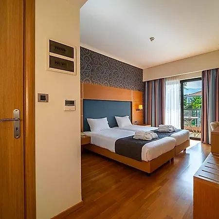 Elektra Port & Sea View 4*
