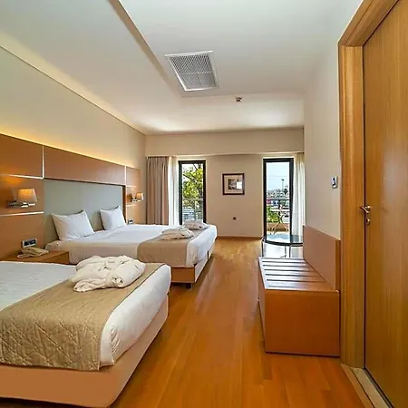 公寓式酒店 Elektra Port & Sea View 卡拉马塔