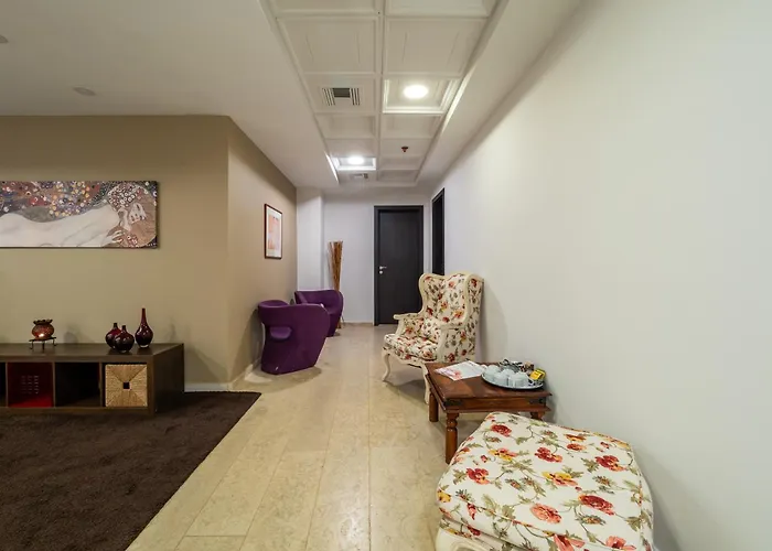 Ξενοδοχείο με διαμερίσματα Elektra & Καλαμάτα